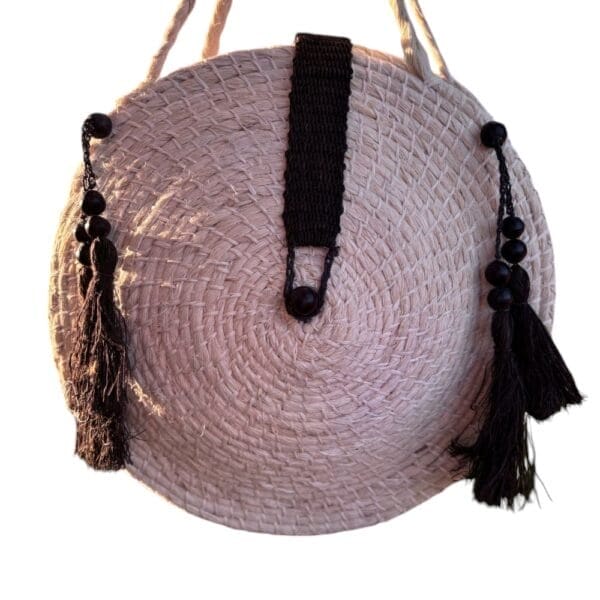 CARTERA CHICA TEJIDA EN CHAGUAR