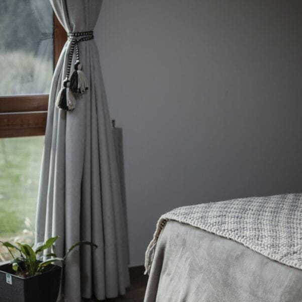 SUJETADOR DE CORTINAS DE LANA DE OVEJA HECHO A MANO EN TELAR DE CINTURA - Image 7