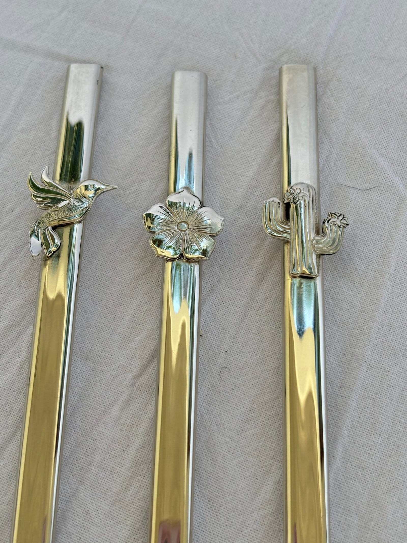 BOMBILLA DE ALPACA CON APLIQUE - CARDON